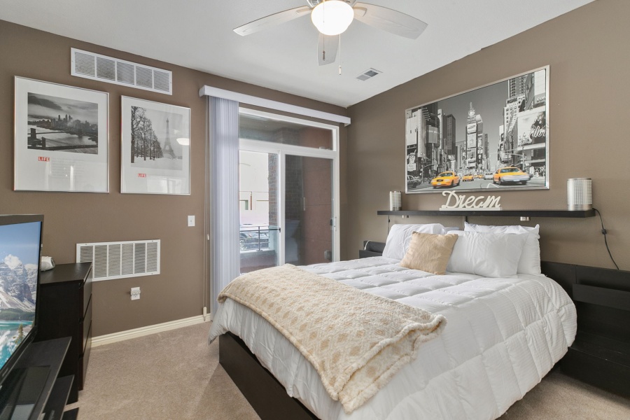 Denver, Colorado, 2 Bedrooms Bedrooms, ,2 BathroomsBathrooms,Condo,Furnished,Albion,1,1104