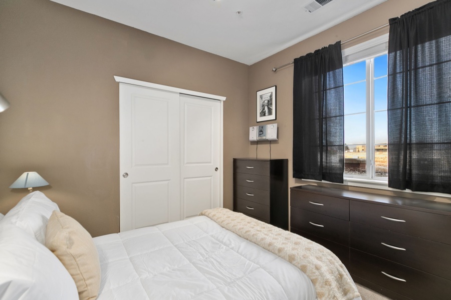 Denver, Colorado, 2 Bedrooms Bedrooms, ,2 BathroomsBathrooms,Condo,Furnished,Albion,1,1104